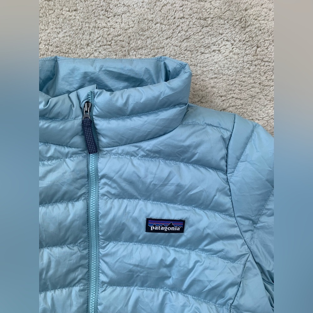 Patagonia Size XL, 14, Light Blue Down Sweater Puffer Coat - Picture 4 of 10